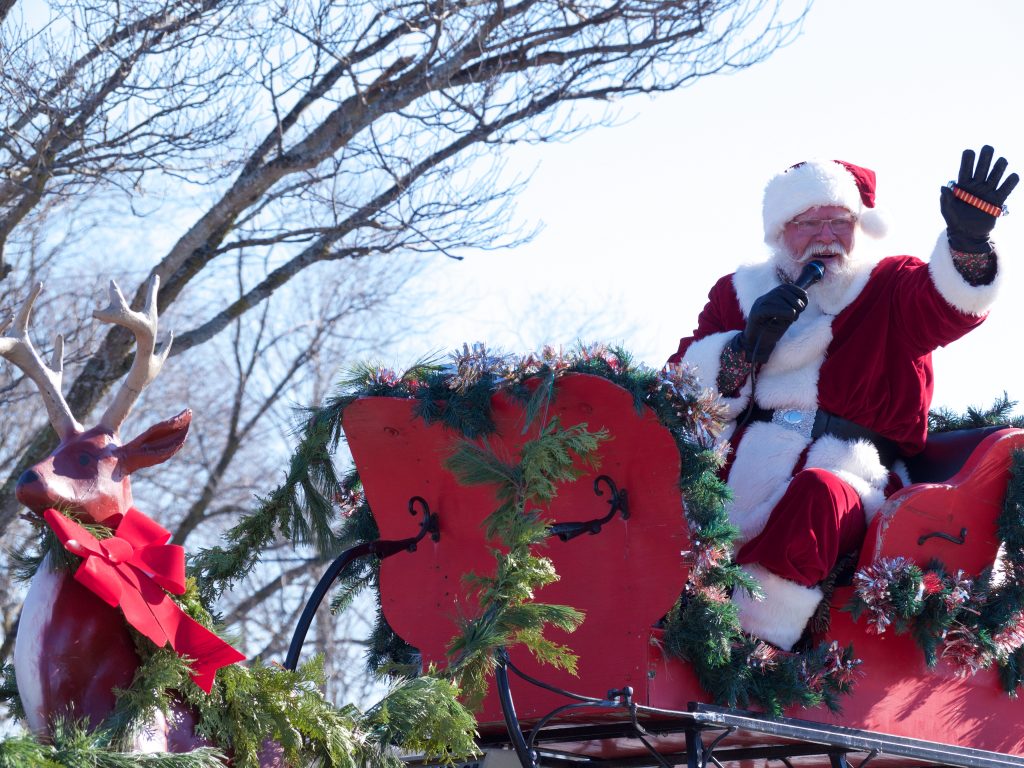 Gravenhurst Santa Claus parade set for this Saturday | muskoka411.com