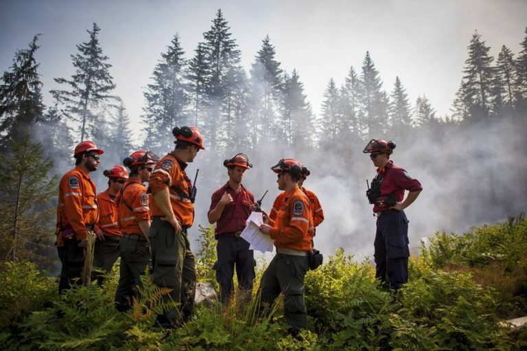 MNRF Still Has Over 132 Forest Fire Fighters Battling Parry Sound 33