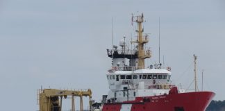 Canadian Coast Guard: The CCGS Samuel Risley performs icebreaking duties