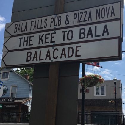 Arrow to the Balacade