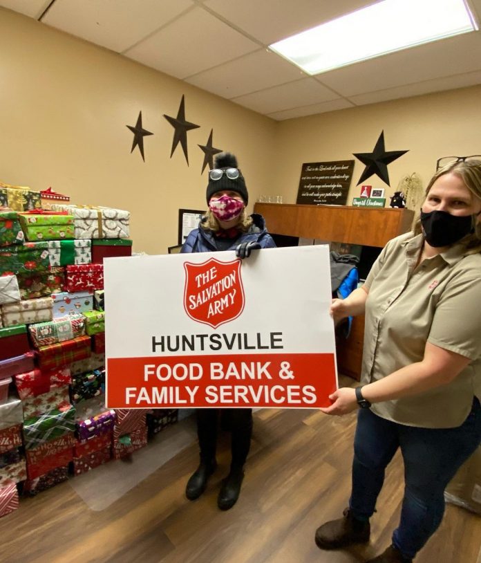 Seventh annual Muskoka Shoebox Project: Organizer Jennifer Stevenson delivers shoeboxes to the Salvation Army Food Bank and Family Services in Huntsville