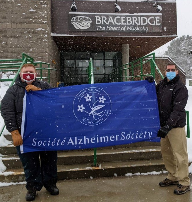 Associazione Alzheimer per l’innalzamento della bandiera muskoka