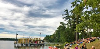 A Music on the Barge concert