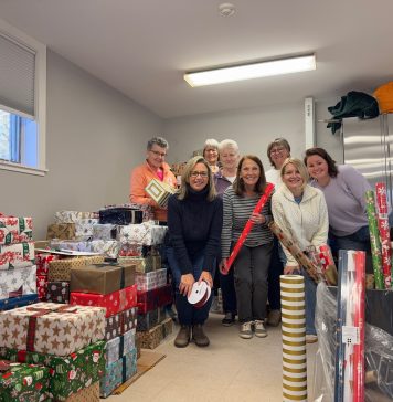 Muskoka Shoebox Project Faces Rising Demands as December 1 Deadline Nears Muskoka Chapter, The Shoebox Project, Heather Scott and Volunteers