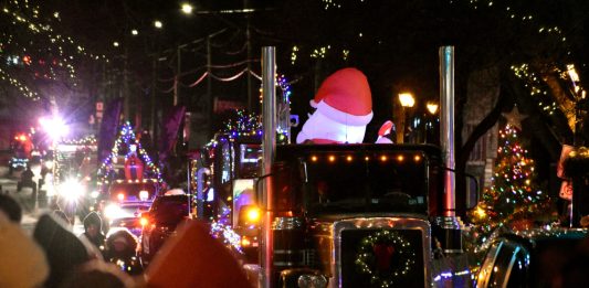 Orillia Santa Claus Parade Returns Nov. 28 With An Old-Fashioned Canadian Christmas